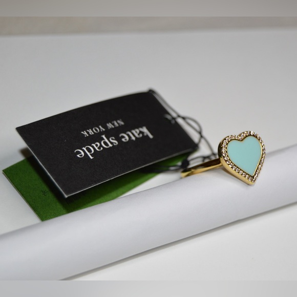 Kate Spade ‘Take Heart Ring’ gold tone, brand new, size US 7 ring - Picture 7 of 8